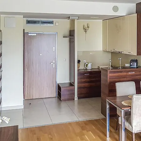 Stunning In With 1 Bedrooms And Wifi Apartmán Kolobřeh