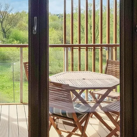 Apartmán Stunning In With 1 Bedrooms And Wifi