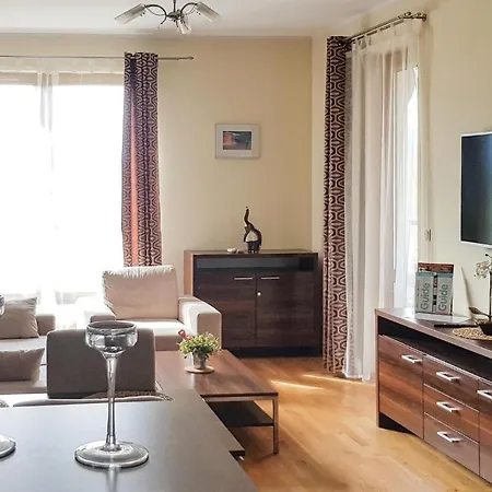 Apartmán Stunning In With 1 Bedrooms And Wifi Kolobřeh
